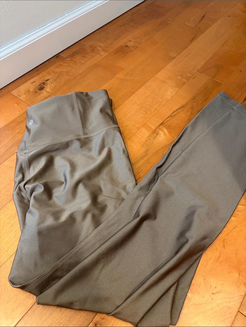 Athleta shine women’s High-Waist Olive brown Active Leggings LT